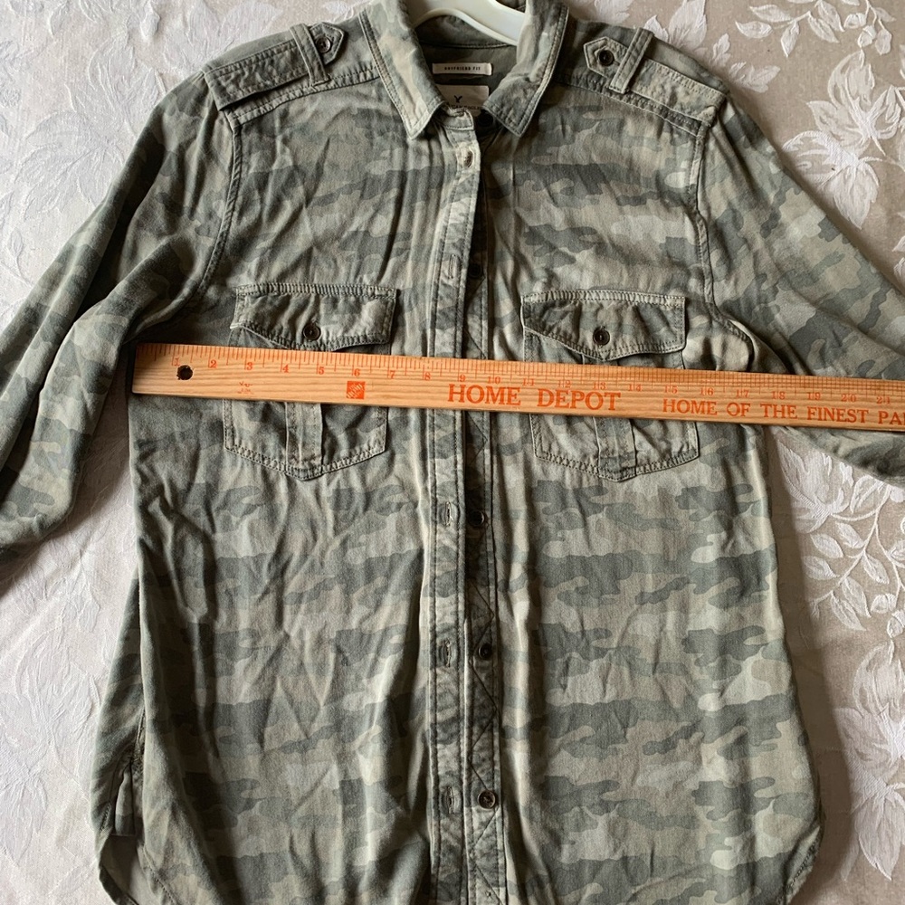 Ladies Camouflage Button-Up Shirt Olive Camo size S